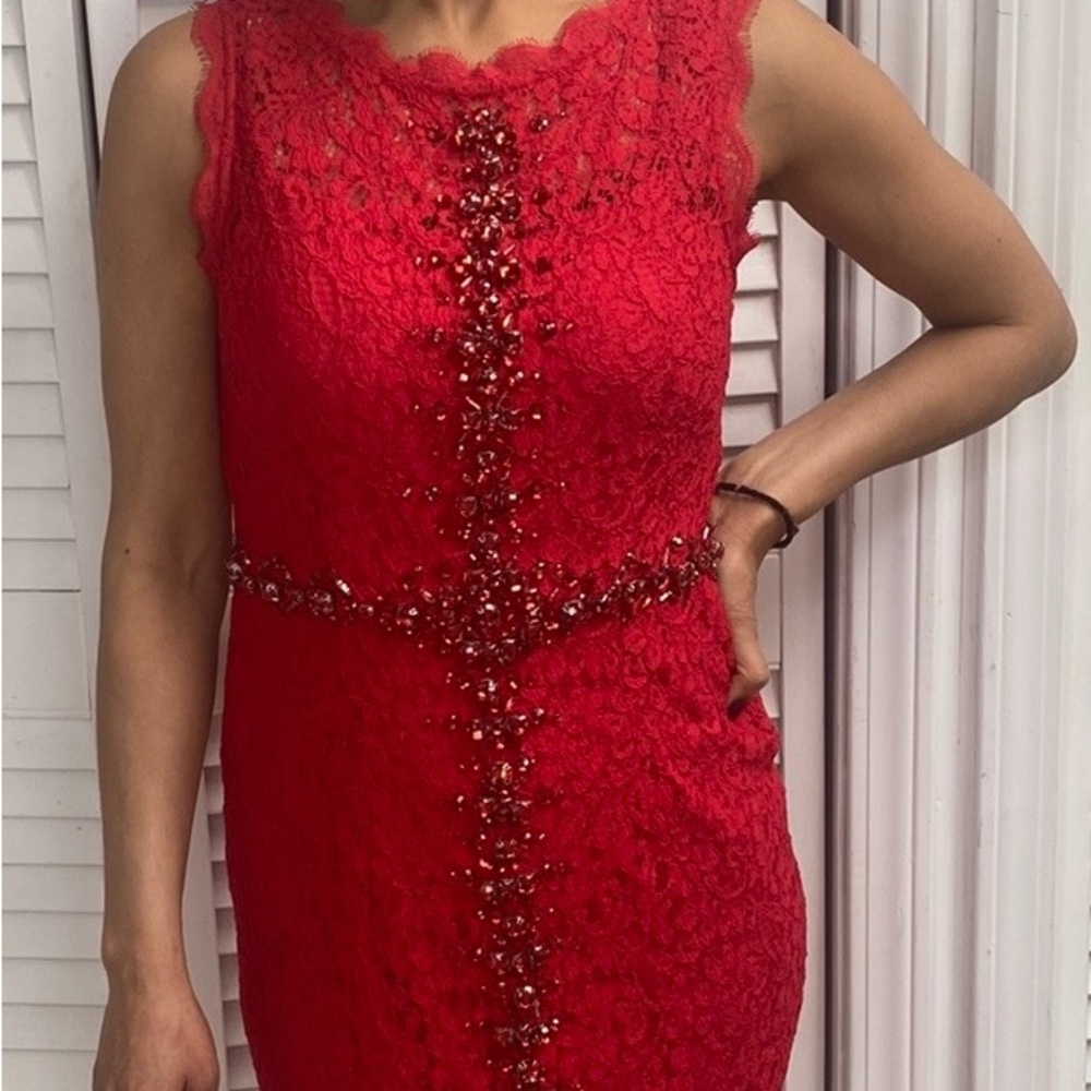 Adrianna Papell Dress Tea Length Red Lace with Crystal Embellishment Size 0